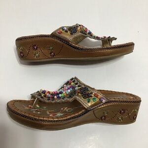 John Fashion Womens Gold With Multicolor Beads Slip On‎ Sandals Size 6